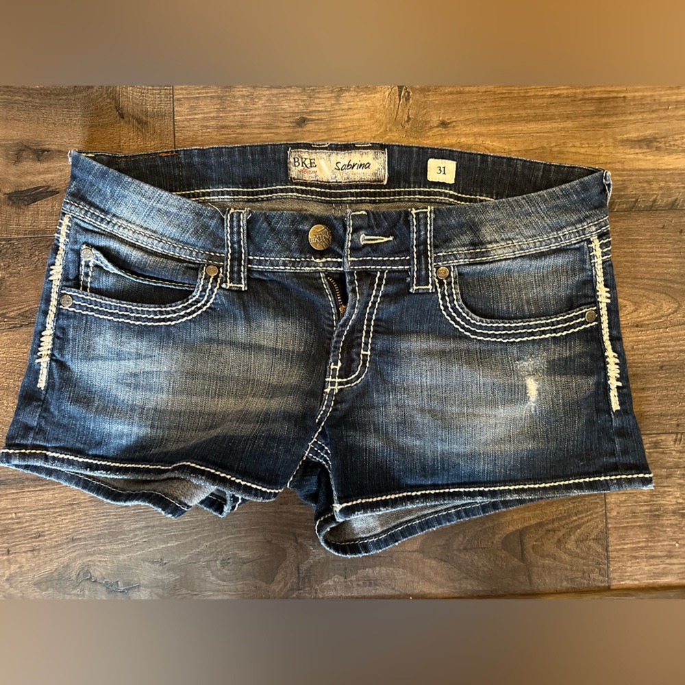 BKE Denim. “Sabrina”